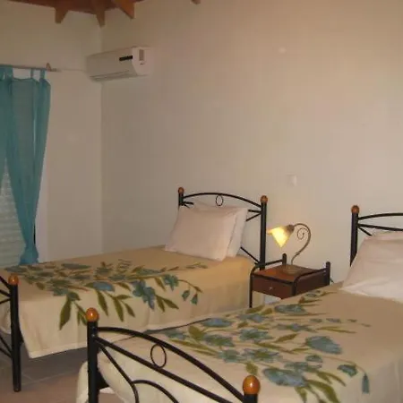 Bella Vista Zante - Pink House Skinária